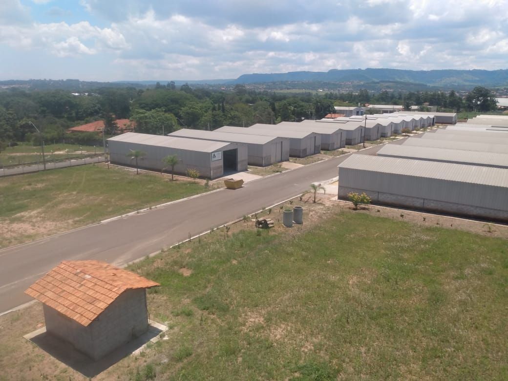 Imagens do imóveis Barracão para alugar, 250 m² por RS 1.800,00-mês - Vale Do Sol - São Pedro-SP