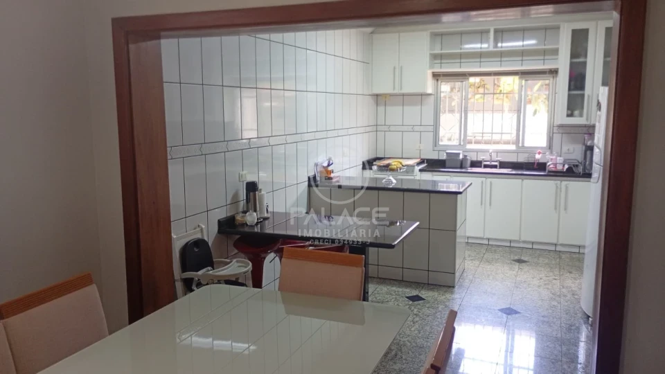 Casa, 3 quartos, 200 m² - Foto 9