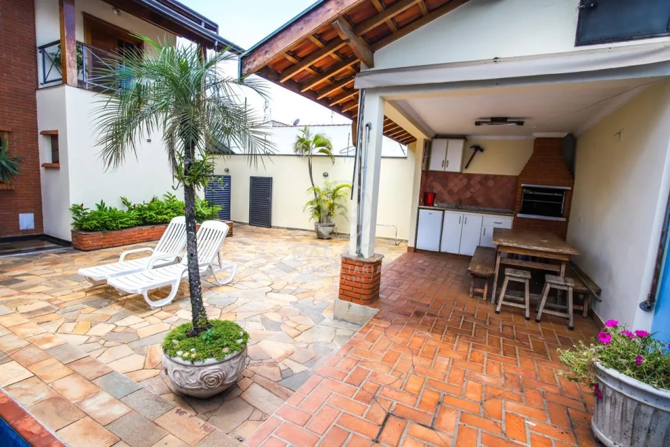 Sobrado de alto Padrão a venda em bairro Nova América