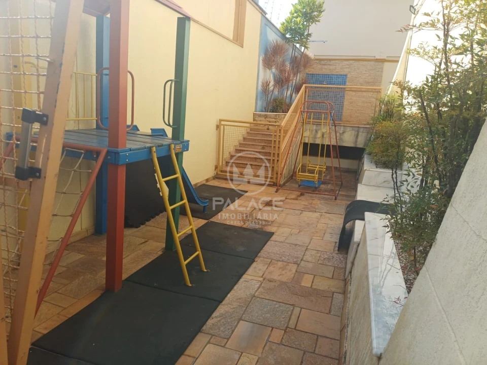 APARTAMENTO A VENDA NO EDIFICIO VERSALHES