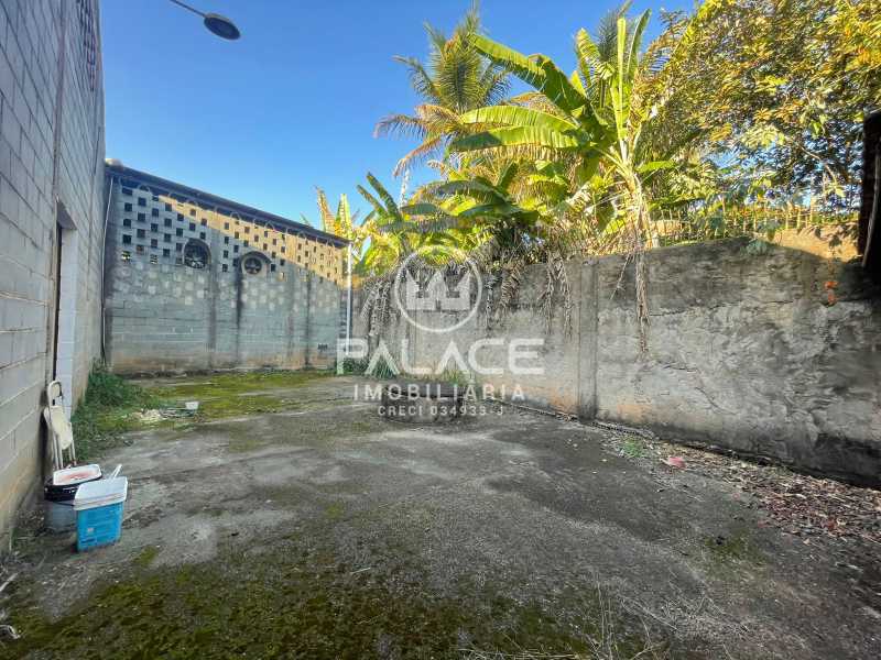 Imagens do imóveis Barracão :  / Comercial / Chácaras Água Branca