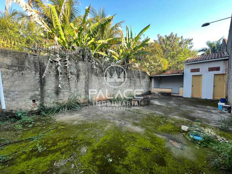 Imagens do imóveis Barracão :  / Comercial / Chácaras Água Branca