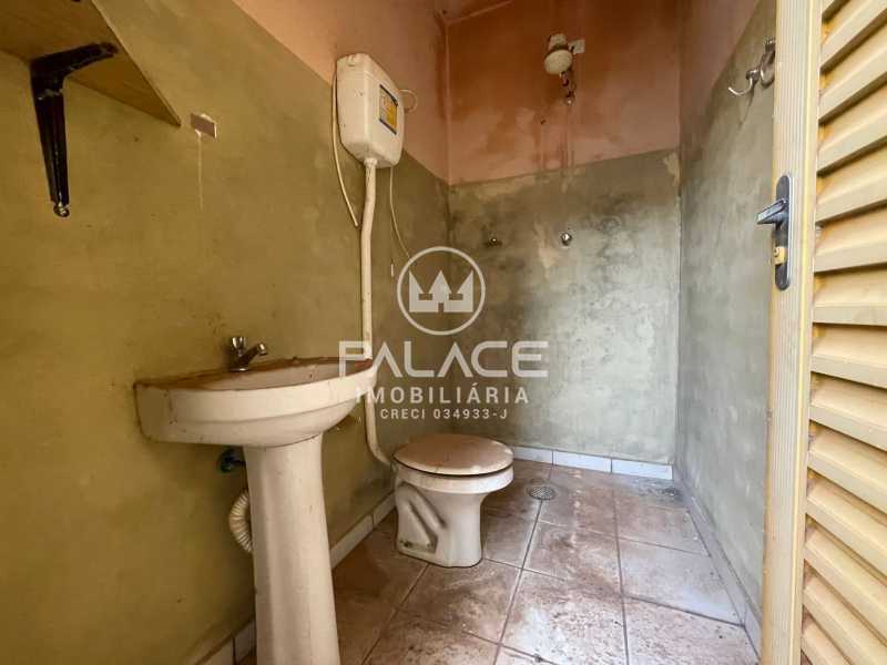 Imagens do imóveis Barracão :  / Comercial / Chácaras Água Branca