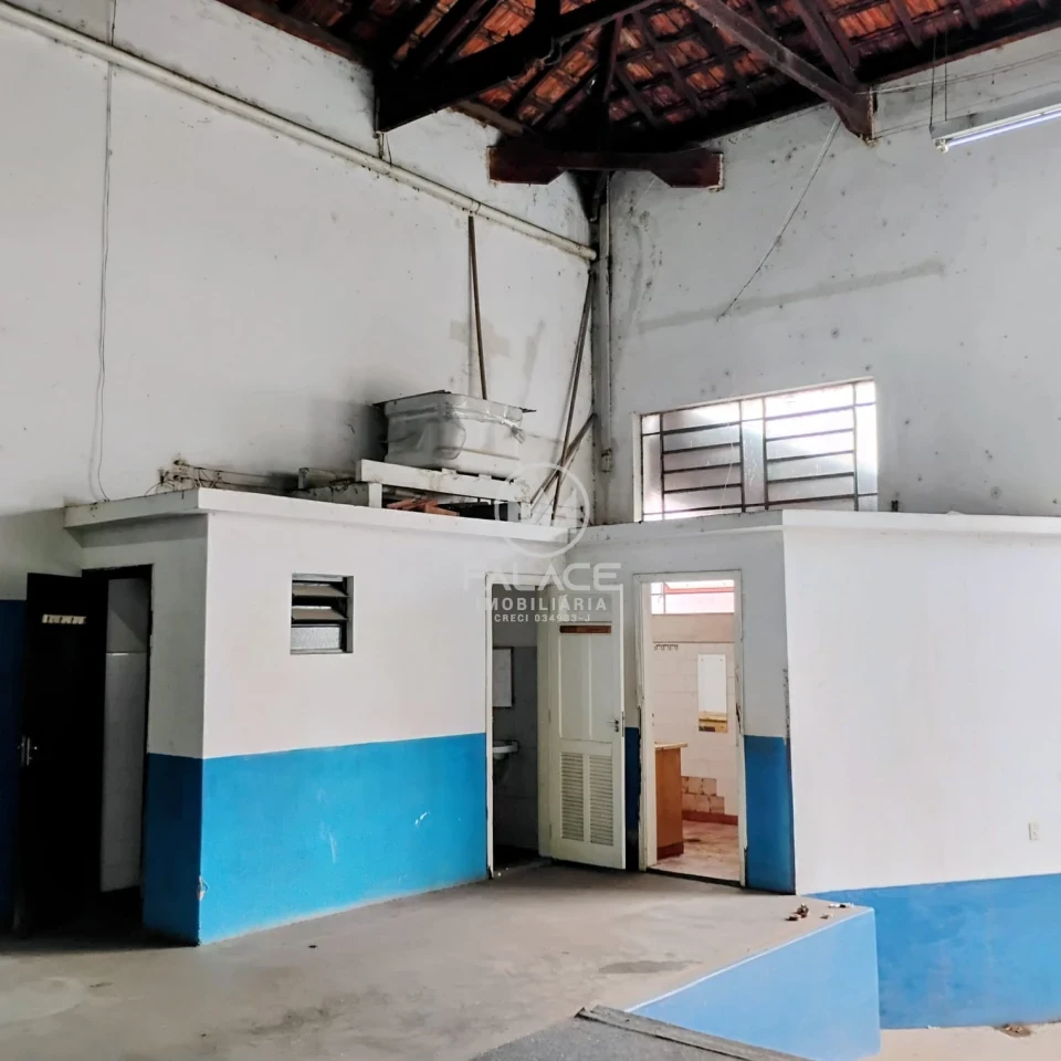 Barracão disponivel para locação