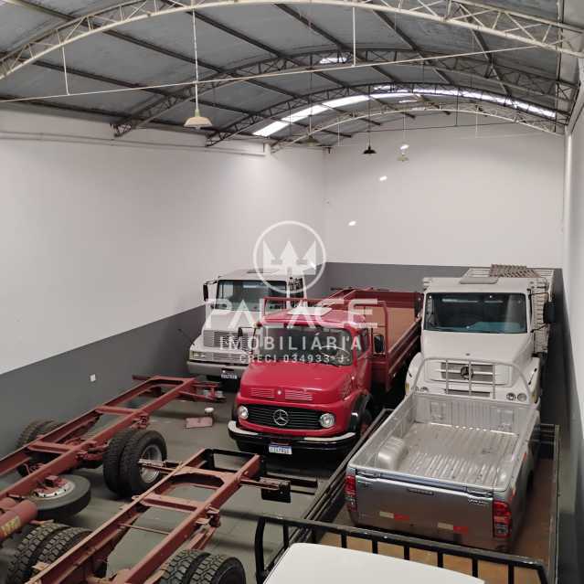 Imagens do imóveis Barracão :  / Comercial / Vila Pacaembu