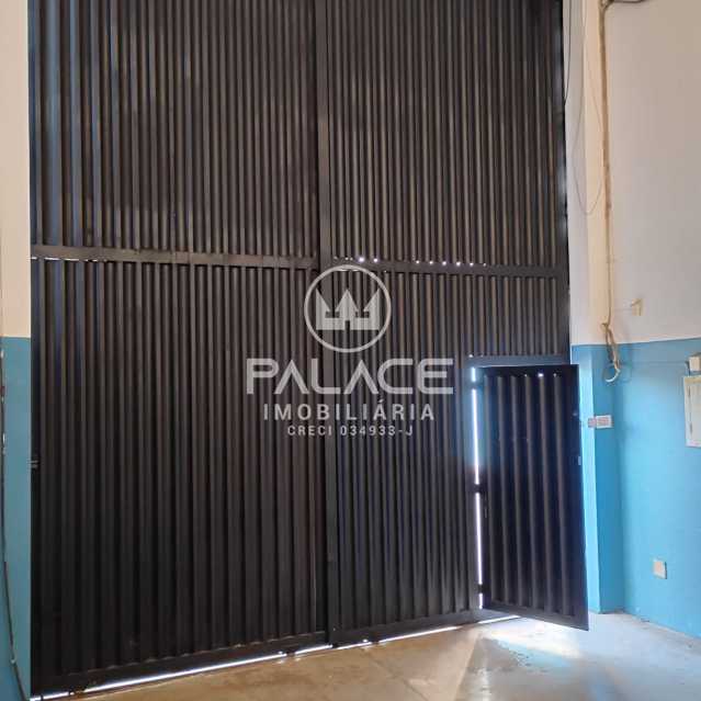 Imagens do imóveis Barracão :  / Comercial / Paulicéia