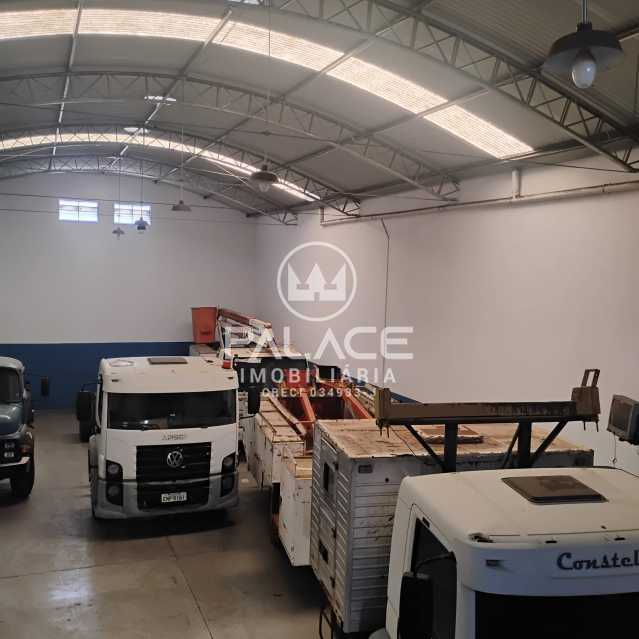 Imagens do imóveis Barracão :  / Comercial / Paulicéia