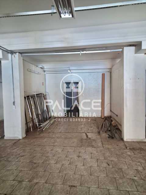 Imagens do imóveis Barracão :  / Comercial / Paulista