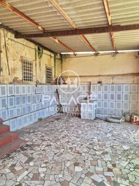 Imagens do imóveis Barracão :  / Comercial / Paulista