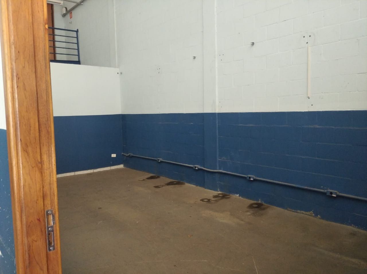 Imagens do imóveis Barracão para alugar, 180 m² por RS 3.888,00-mês - Jardim Califórnia - Piracicaba-SP