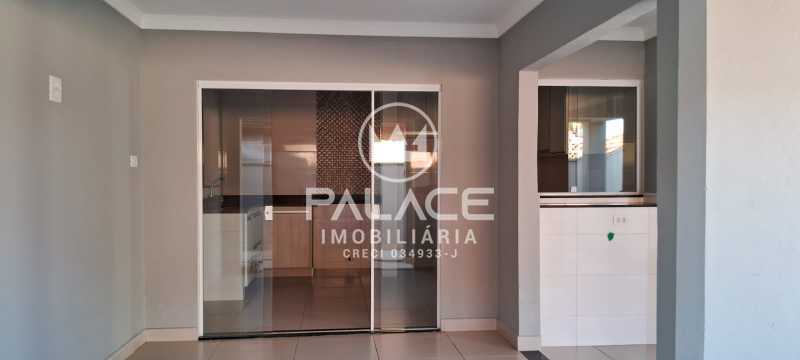 Imagens do imóveis casa à venda em residencial santa luzia, charqueada 3 quartos 200m²