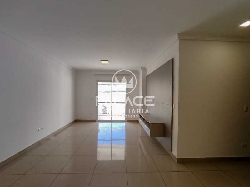 Imagens do imóveis Apartamento :  / Residencial / Alto