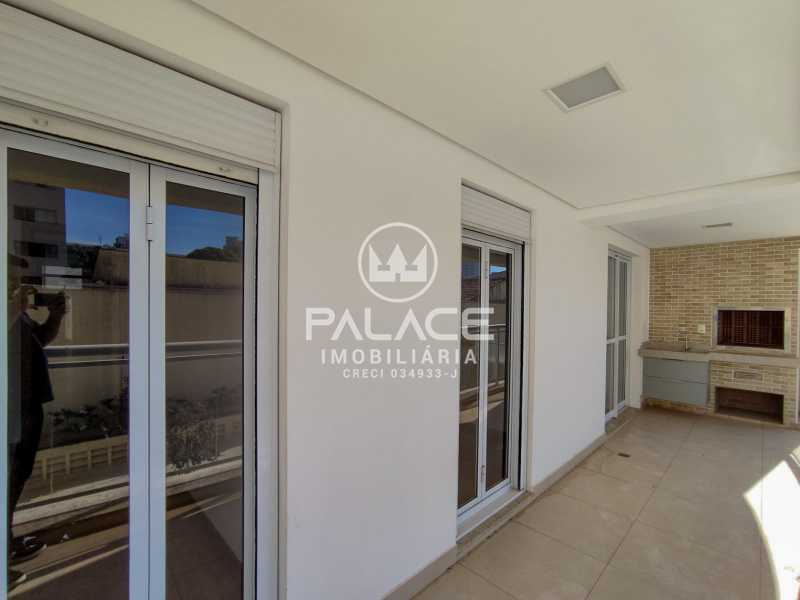 Imagens do imóveis Apartamento :  / Residencial / Alto