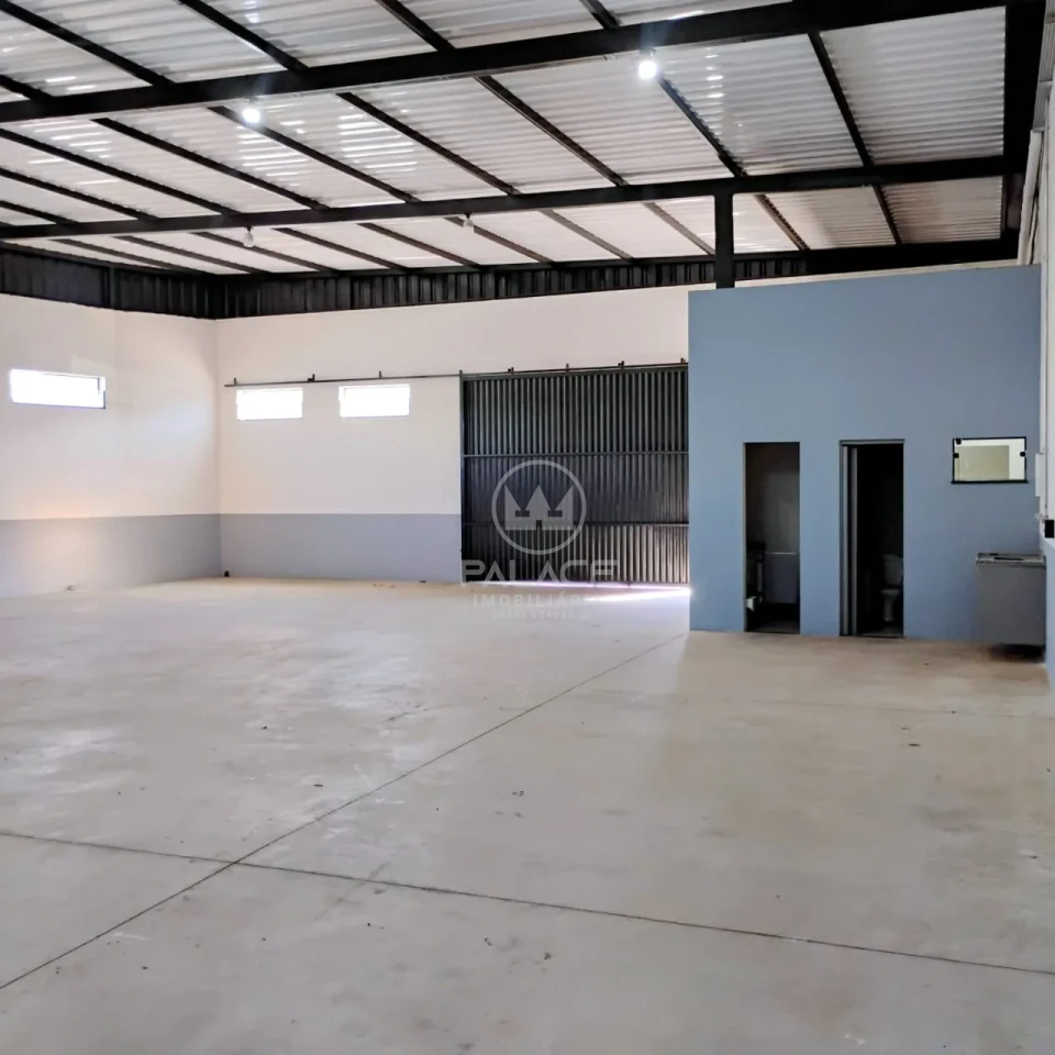 Barracão disponivel para locação
