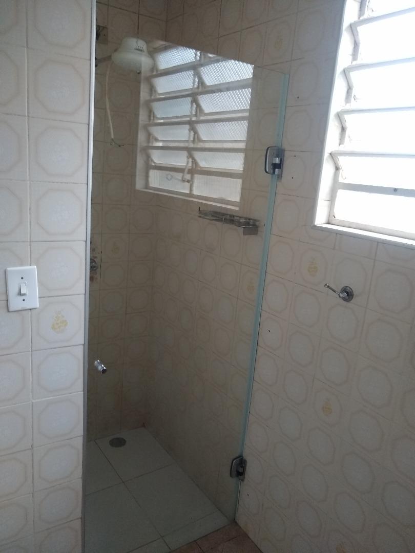 Casa com 3 dormitórios para alugar / Centro