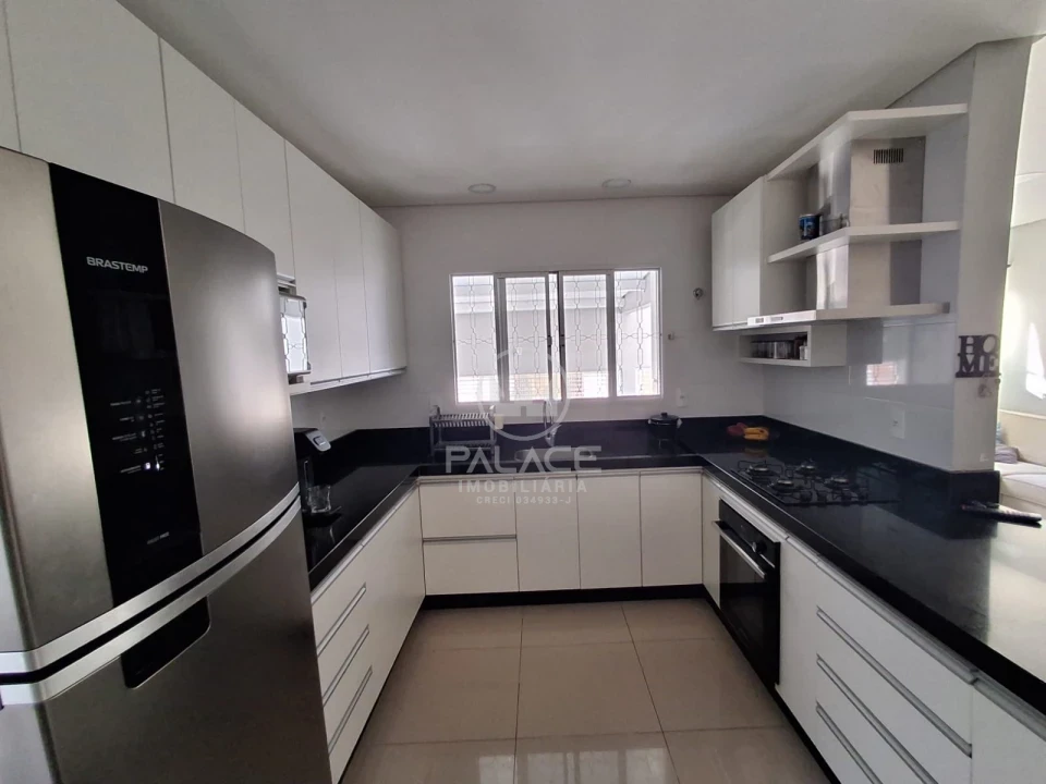 Maravilhosa casa na Vl. Monteiro