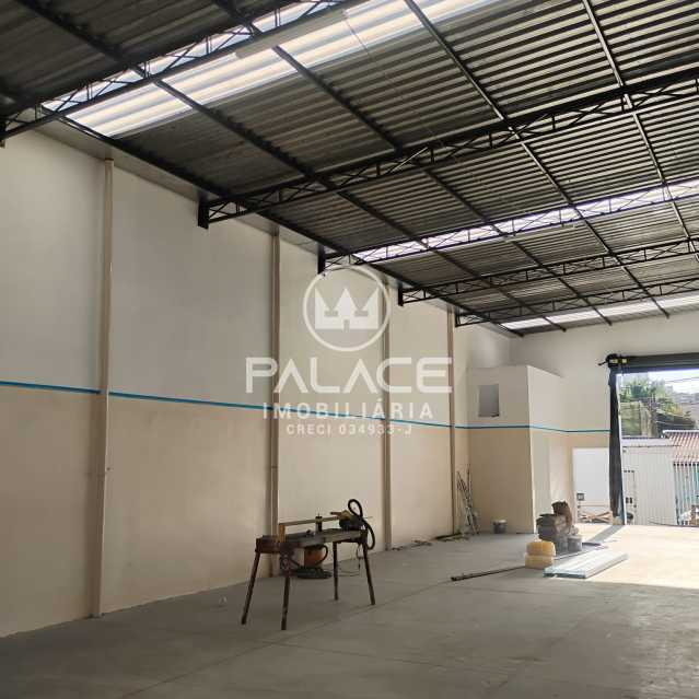 Imagens do imóveis Barracão :  / Comercial / Piracicamirim