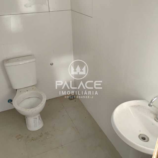 Imagens do imóveis Barracão :  / Comercial / Piracicamirim