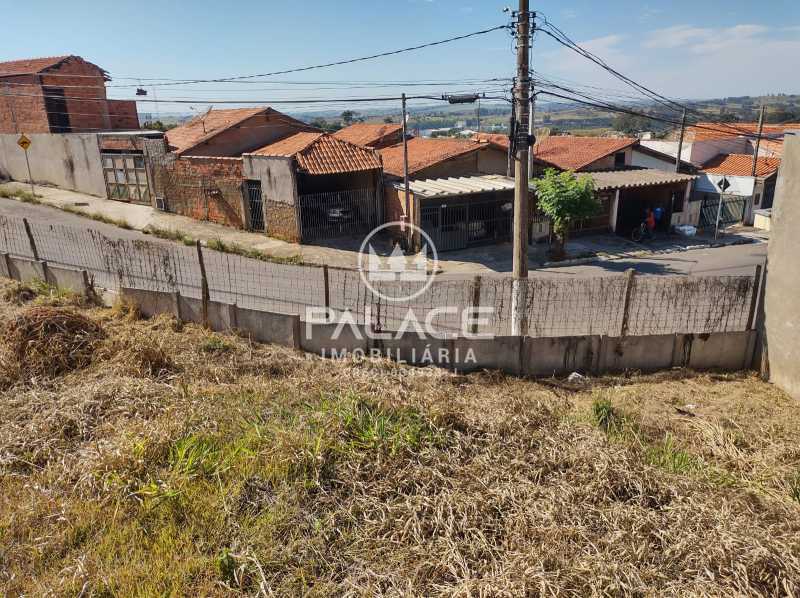 Imagens do imóveis lote à venda em vila darcy, laranjal paulista 200m²