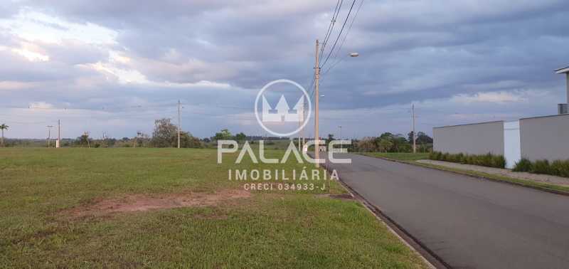 Imagens do imóveis Terreno plano a venda no condomínio Terras de Artemis, Piracicaba, SP.