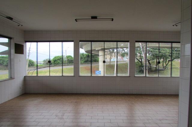 Salão para alugar, 130 m²  - Vila Areião - Piracicaba-SP