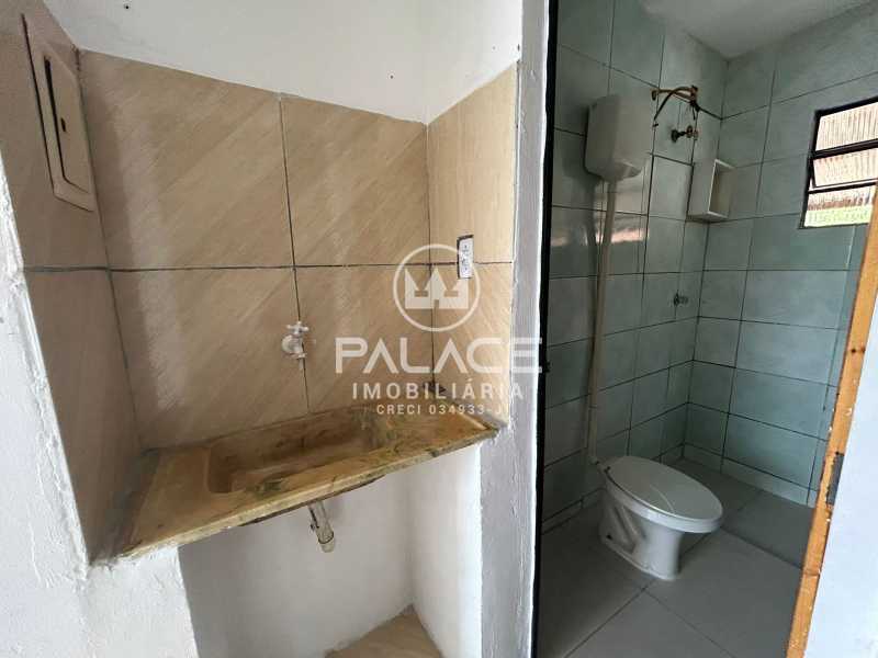 Casa de rua :  / Residencial / Vila Industrial