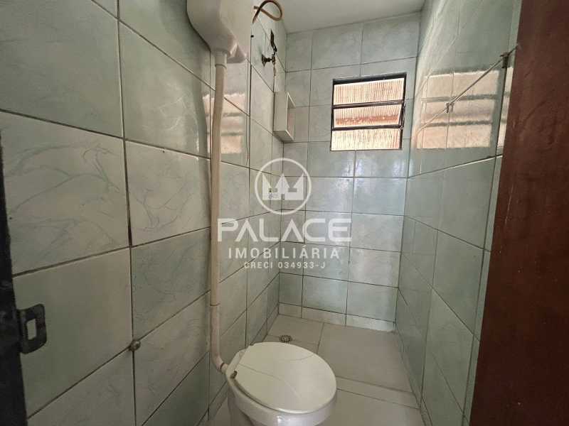 Casa de rua :  / Residencial / Vila Industrial