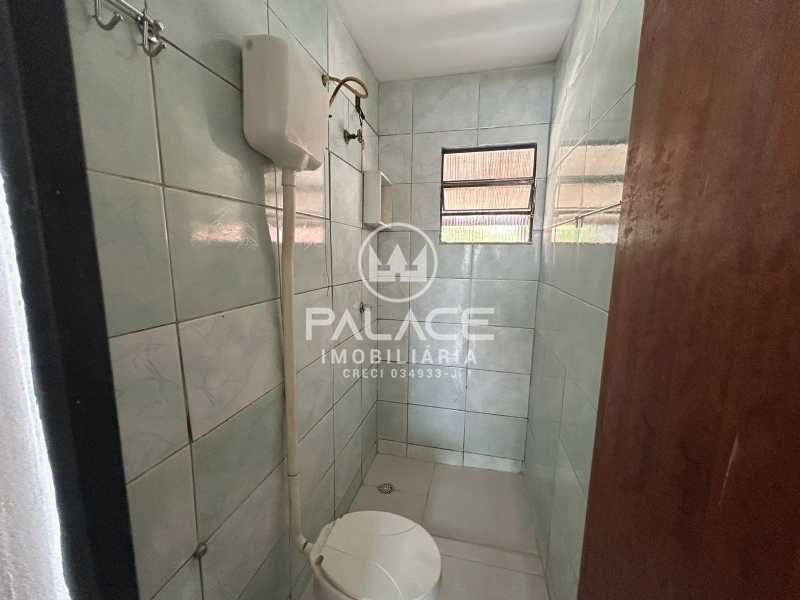 Casa de rua :  / Residencial / Vila Industrial