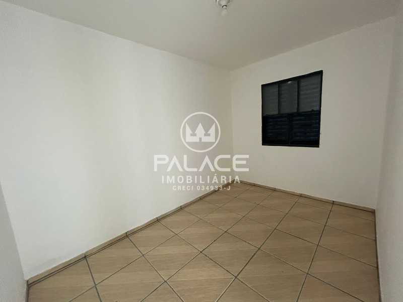 Casa de rua :  / Residencial / Vila Industrial