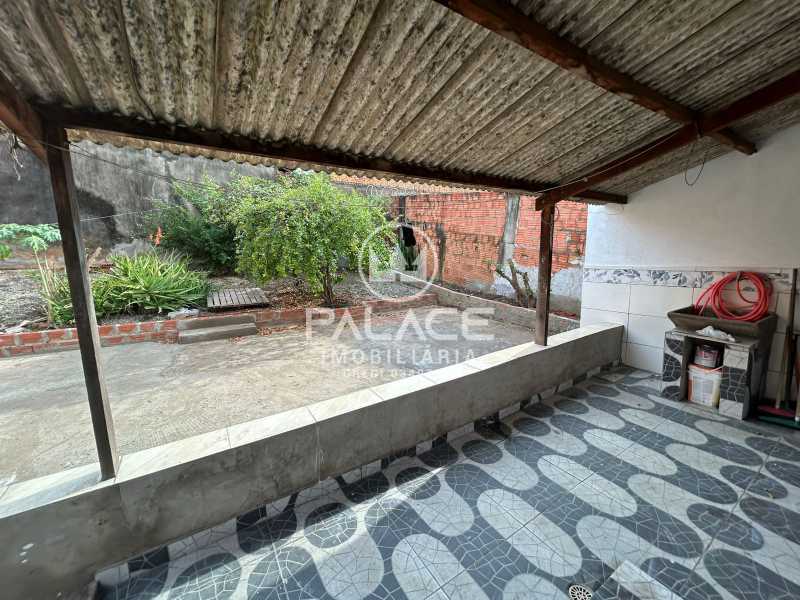 Casa de rua :  / Residencial / Vila Industrial