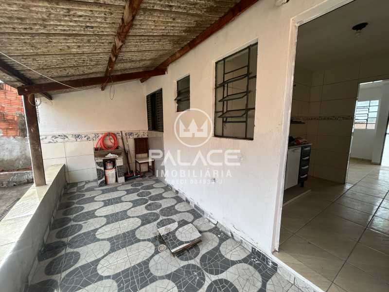 Casa de rua :  / Residencial / Vila Industrial