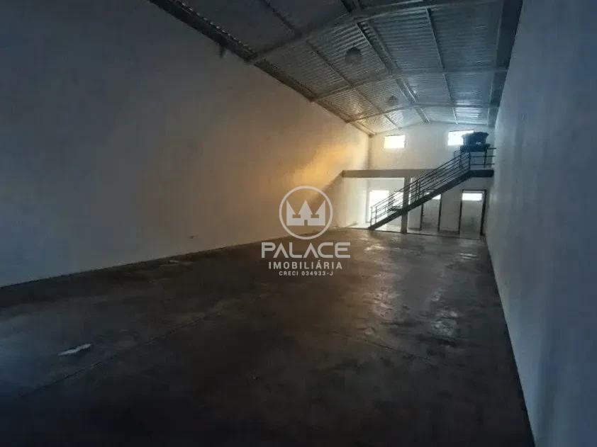 Barracão disponivel para locação