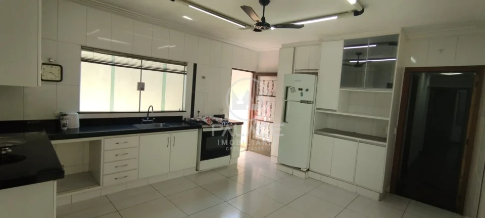 Casa, 5 quartos, 300 m² - Foto 43