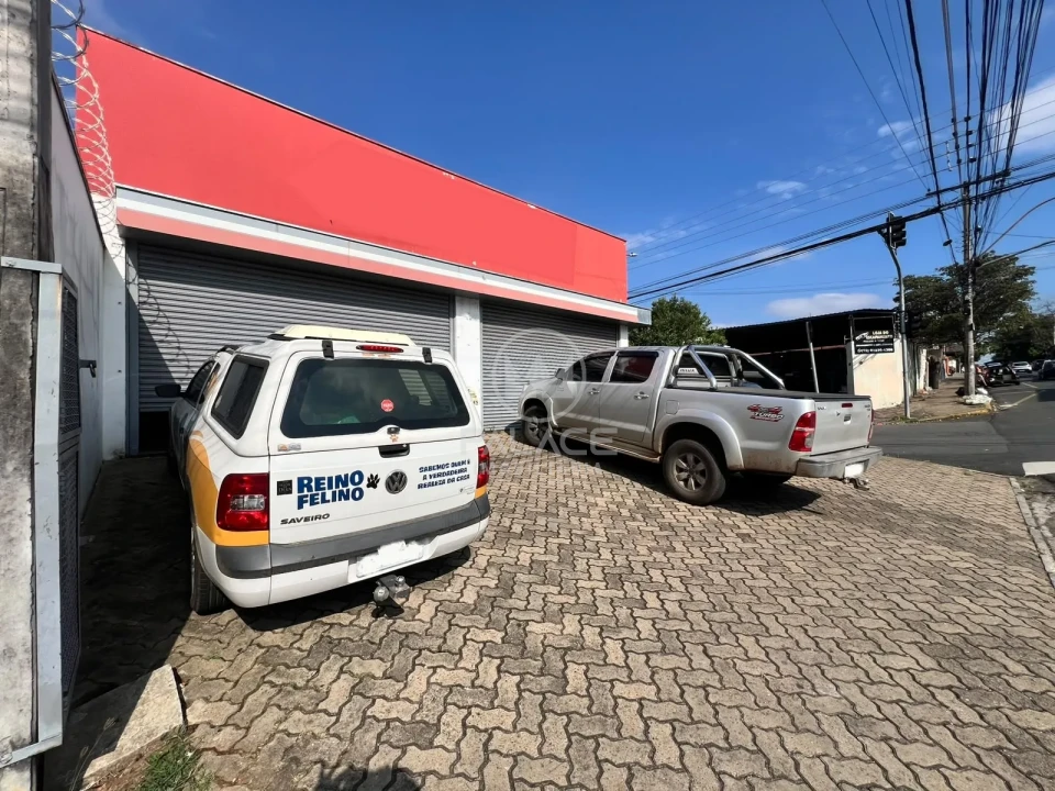 Imóvel Comercial - Barracão - disponível para locação