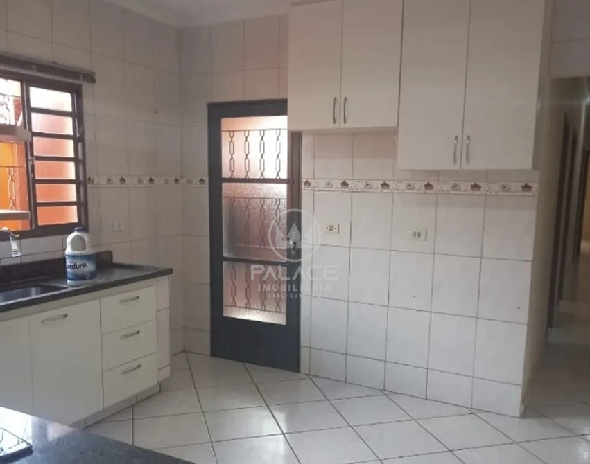 Casa a venda no Parque Orlanda (Santa Terezinha), Piracicaba, SP.