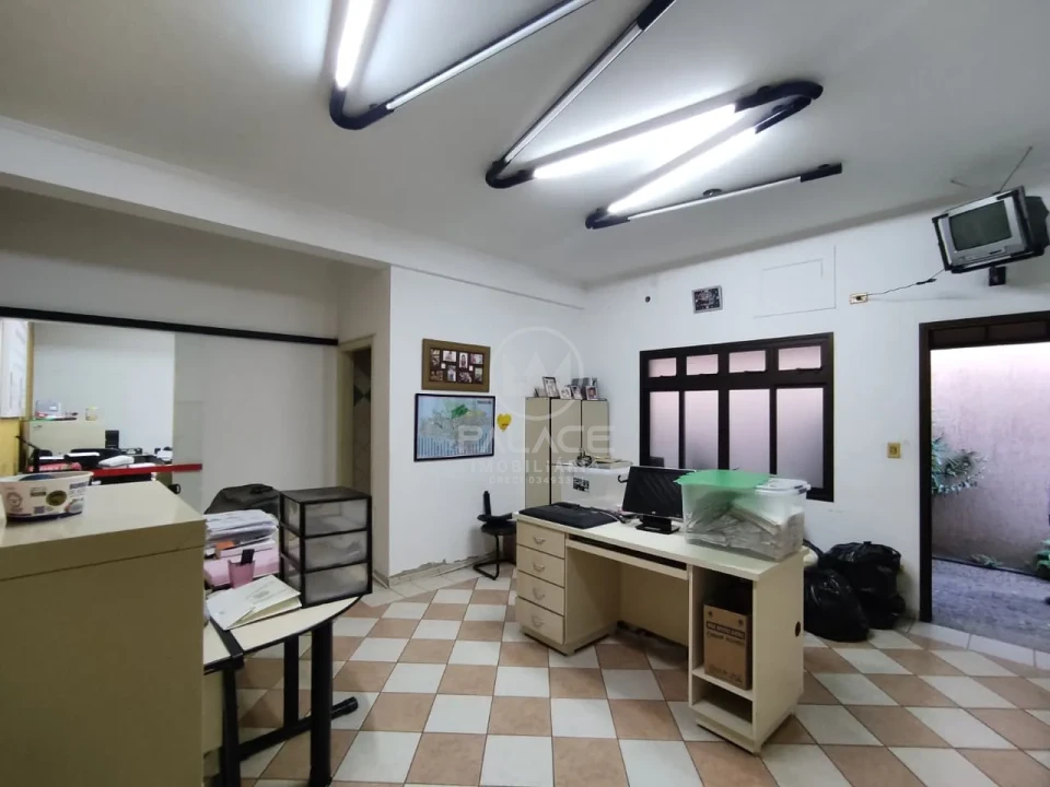 Prédio Inteiro, 45 m² - Foto 2