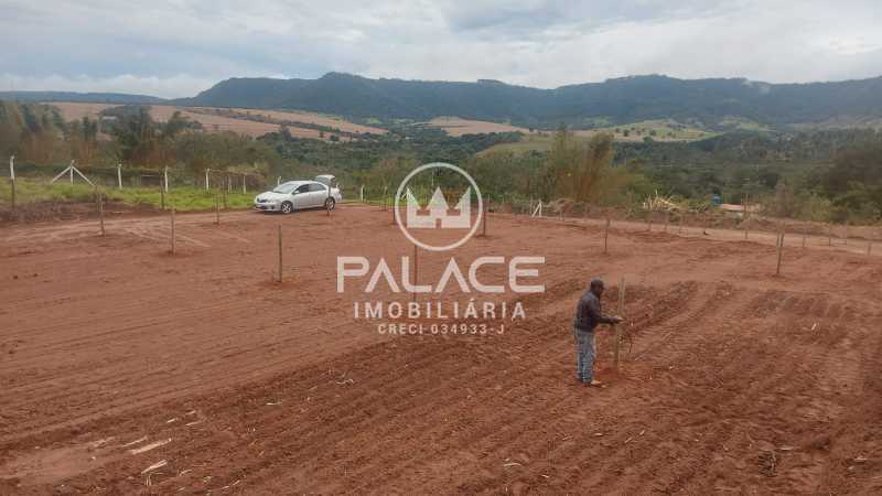 Imagens do imóveis terreno residencial à venda em alpes das águas, são pedro 300m²