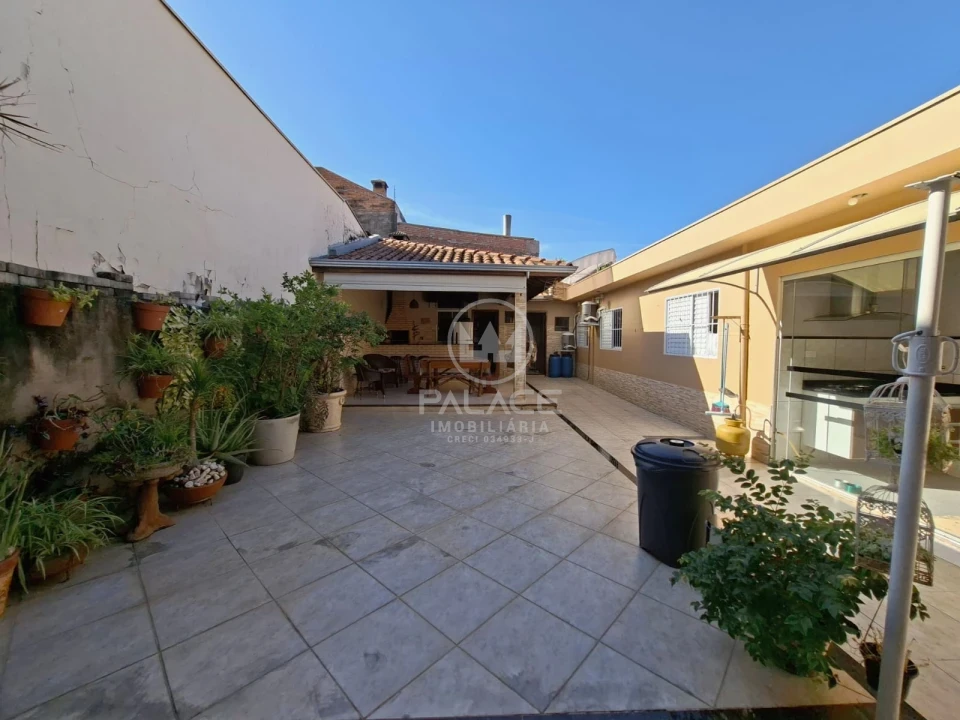 Casa a venda no kobayat libano