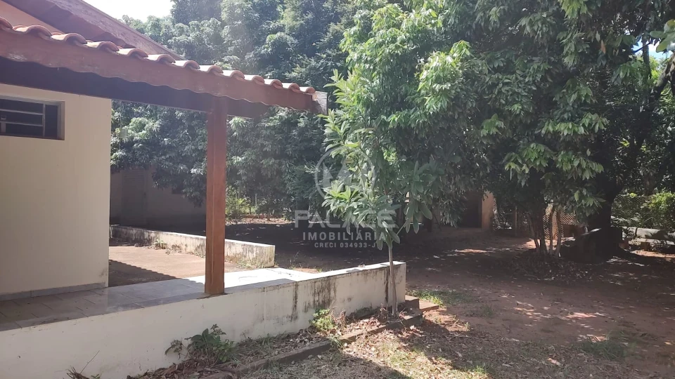 chácara á venda no Bairro dois Córregos