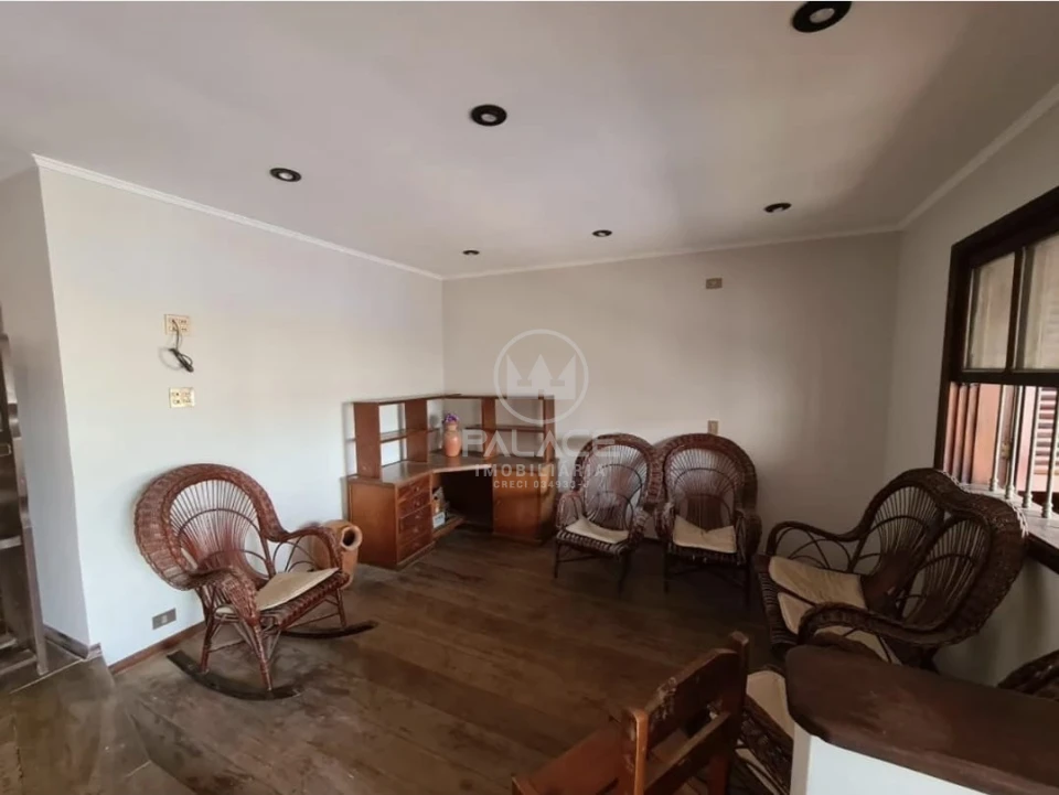 Sobrado À Venda No Centro De Piracicaba