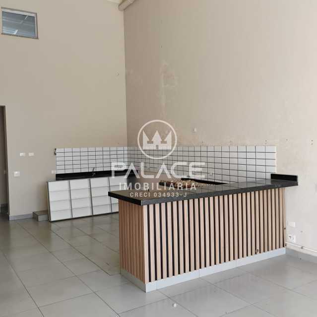 Imagens do imóveis Barracão :  / Comercial / Santa Terezinha