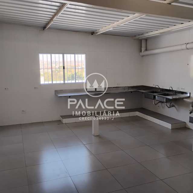 Imagens do imóveis Barracão :  / Comercial / Santa Terezinha