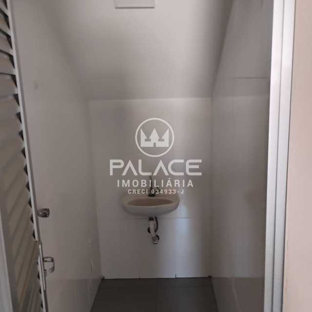 Imagens do imóveis Barracão :  / Comercial / Santa Terezinha