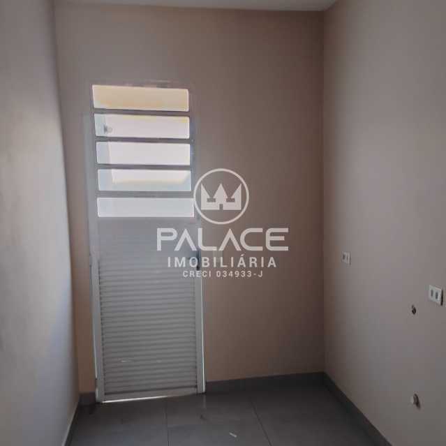 Imagens do imóveis Barracão :  / Comercial / Santa Terezinha