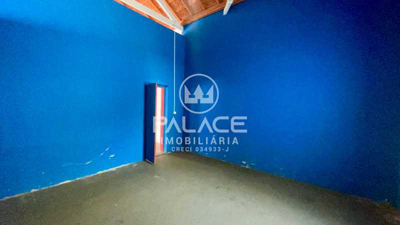 Imagens do imóveis Salão :  / Comercial / Centro