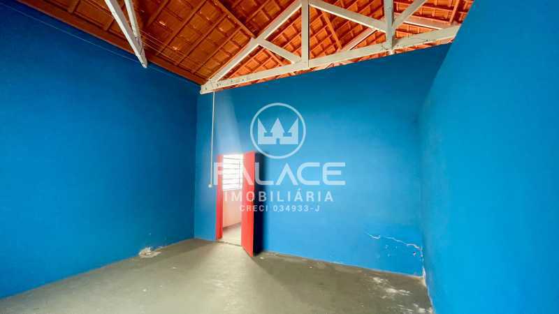 Imagens do imóveis Salão :  / Comercial / Centro