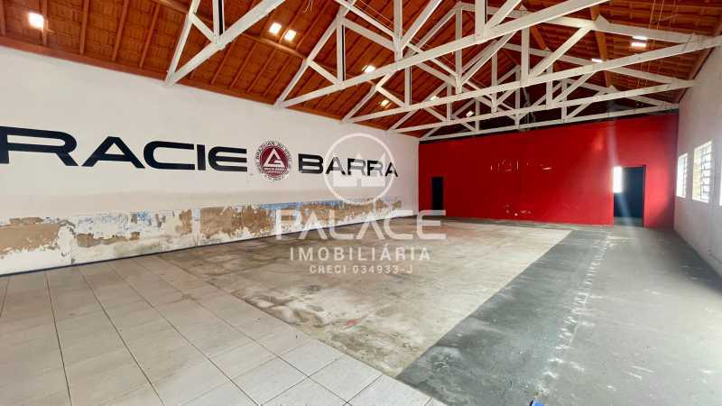 Imagens do imóveis Salão :  / Comercial / Centro