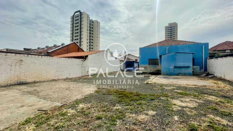 Imagens do imóveis Salão :  / Comercial / Centro