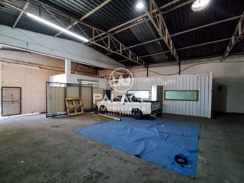 Imagens do imóveis Barracão :  / Comercial / São Luiz