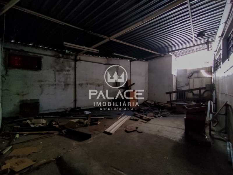 Imagens do imóveis Barracão :  / Comercial / São Luiz